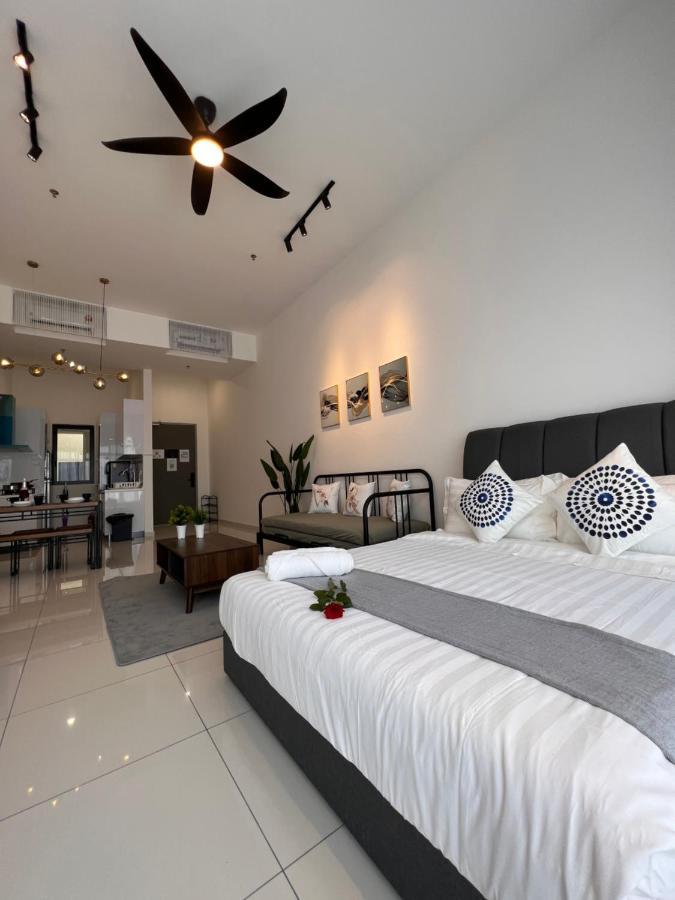 Pangsapuri Georgetown#amazing Skypool#modern & Elegant Suite# Georgetown