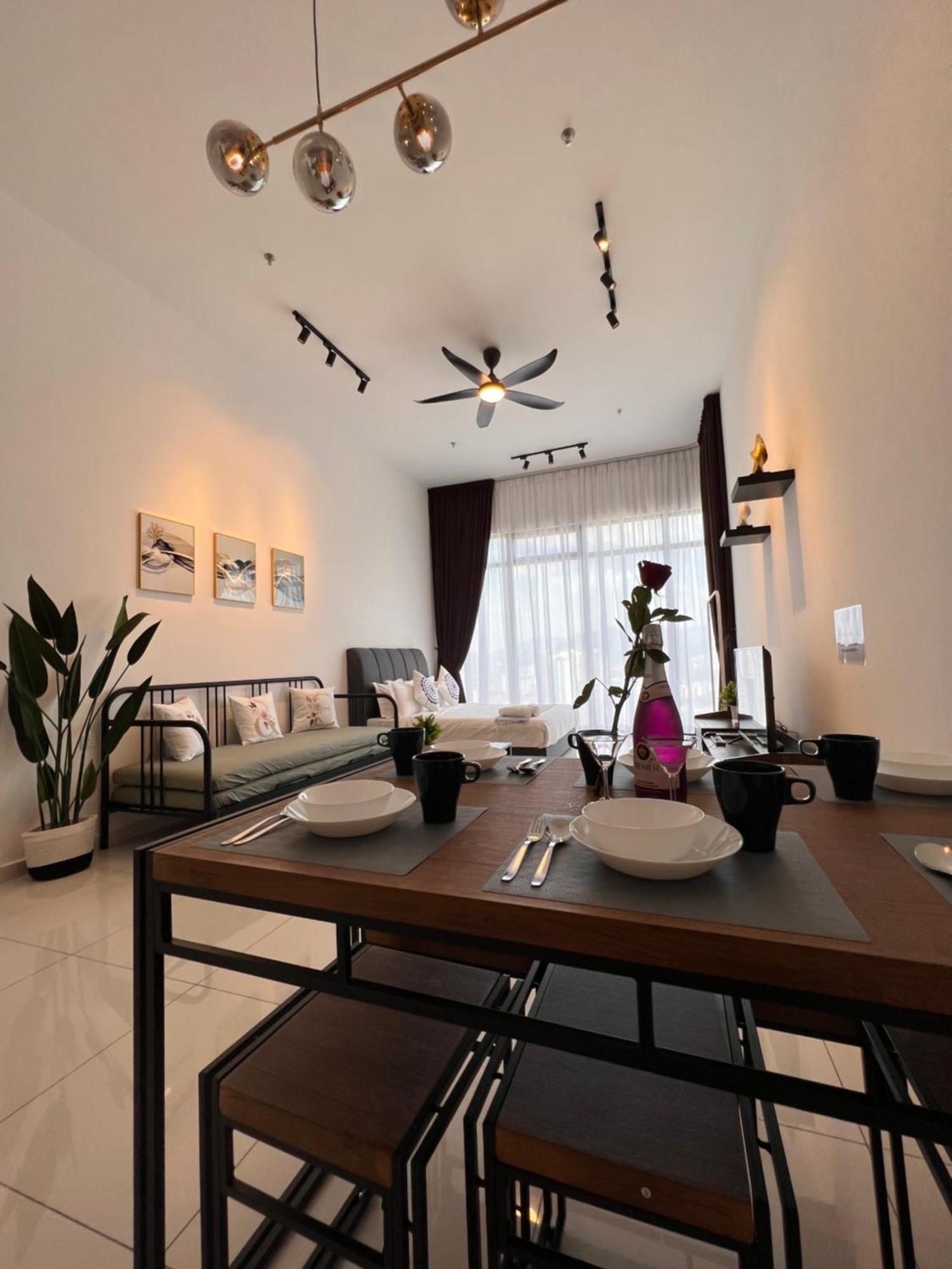 Pangsapuri Georgetown#amazing Skypool#modern & Elegant Suite# *